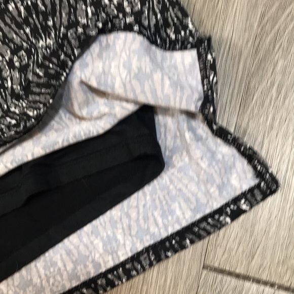 Tranquility Black & White Print Stretch Skort size XXL - Picture 6 of 9